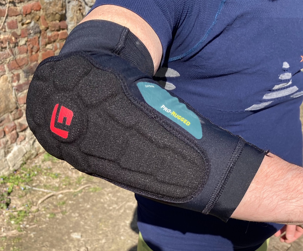 Test: Protections G-Form Pro-Rugged – O2 Bikers Online