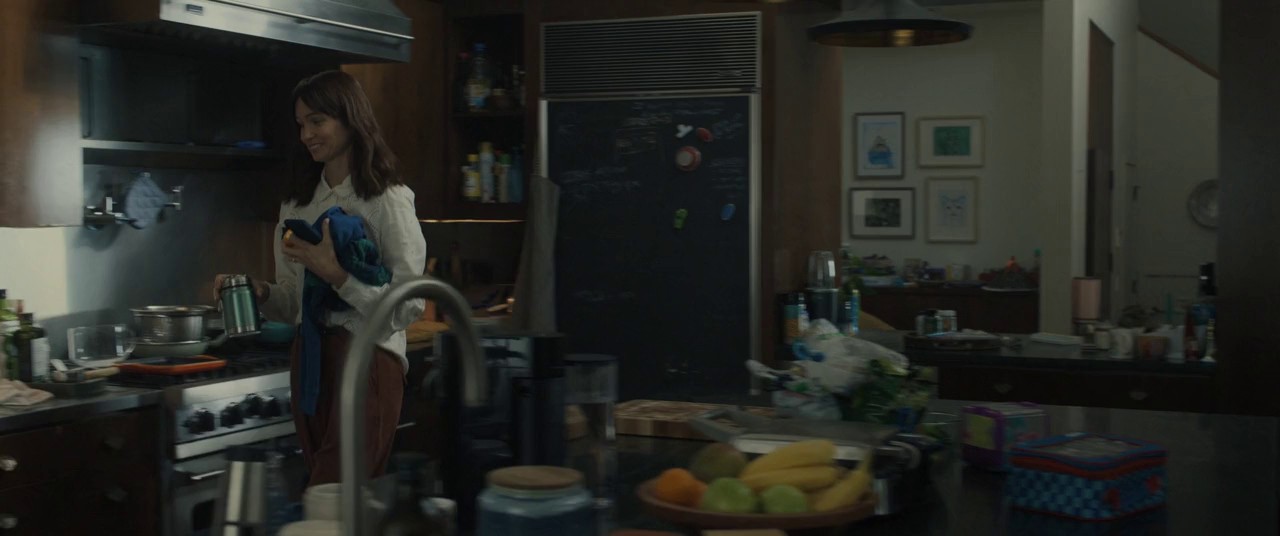 Afraid-2024-WEBRip-English-720p-x264-AVC-AAC-2-0-mp4-0002