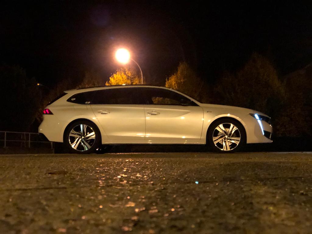 EC328A65-2200-4B4C-9E40-19ABAD273A78