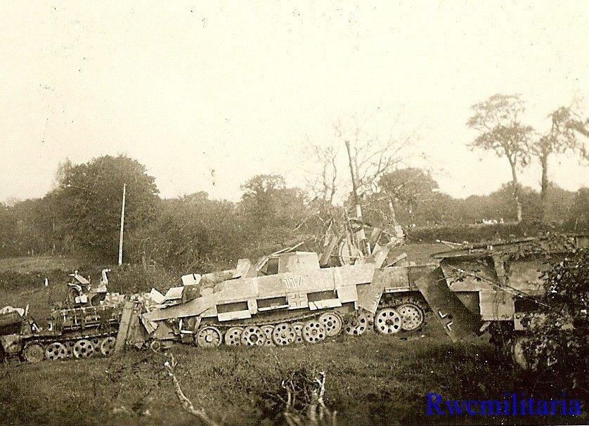 KO'd German SdKfz.251 Schützenpanzerwagen Halftr