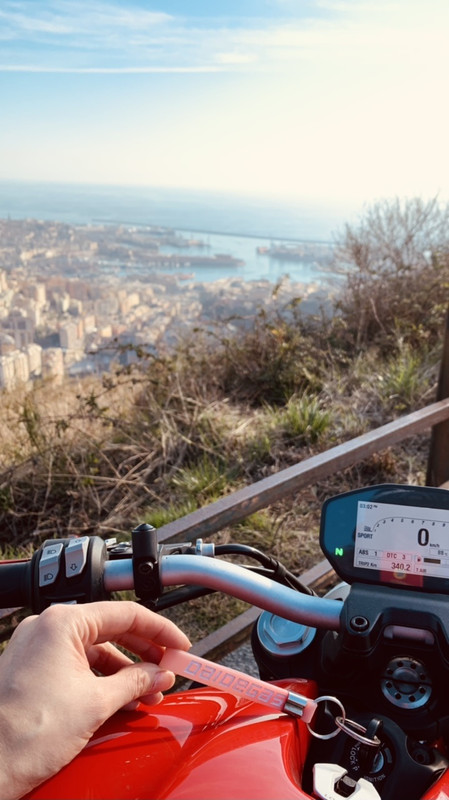 606EB938-AF70-4DC1-85E4-541BCC8928CB