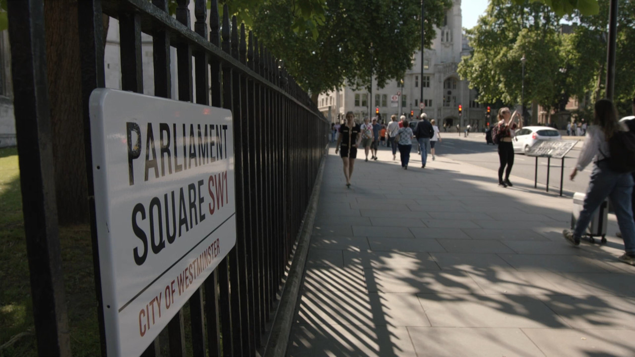A Social Media Murder Ollys Story - Panorama_20220620_20002030.ts_snapshot_24.23.919