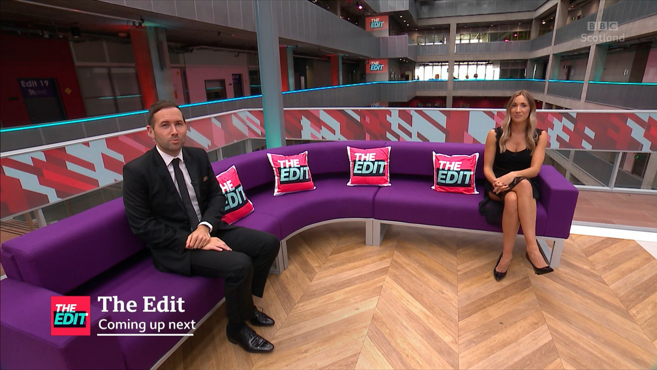 09.25 - 19.15.00 - The Edit  ᴺᵉʷ. S02E09 Entertainment news and chat ....ts_snapshot_03.04.161
