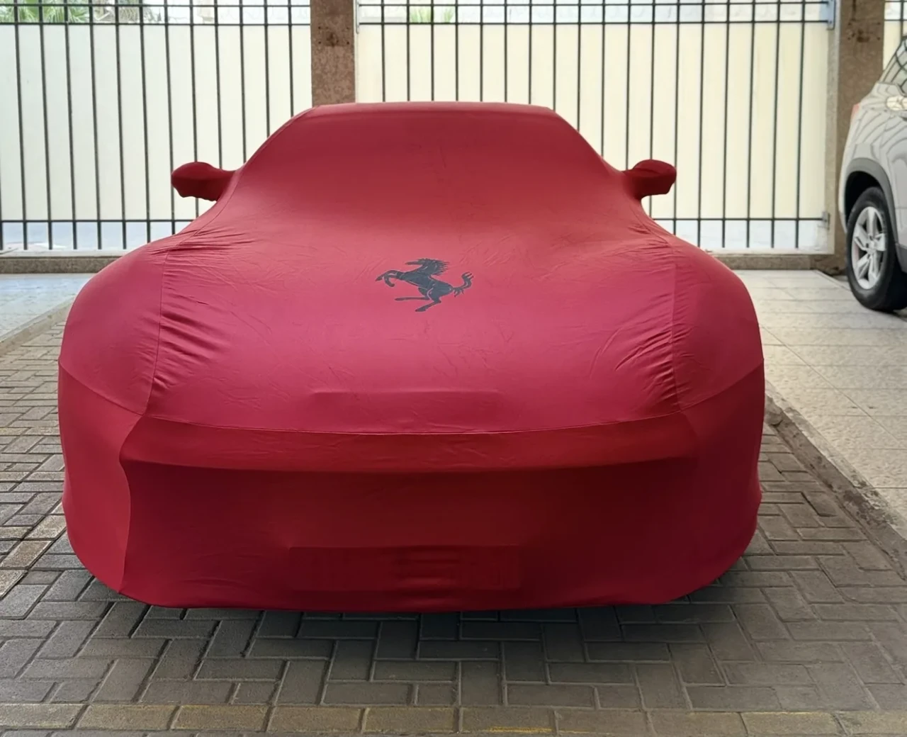 Ferrari 812 Superfast Indoor Classic Cover