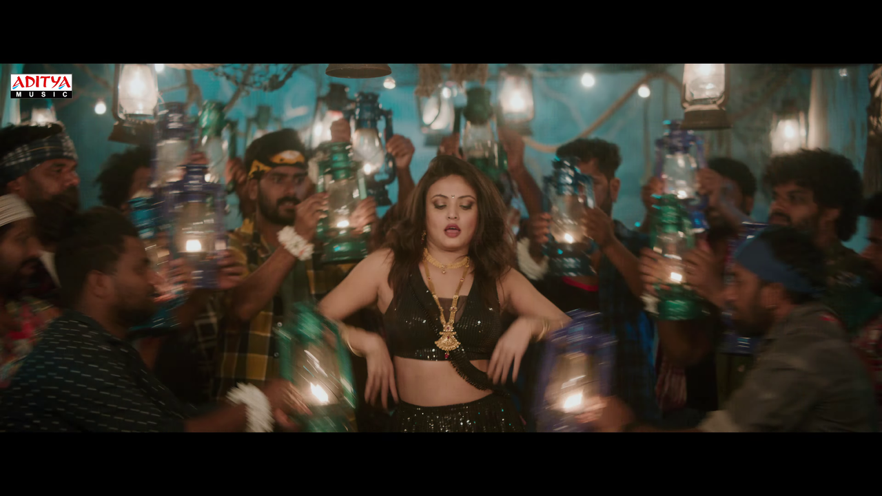 [Image: vlcsnap-2025-12-21-18h24m56s322.png]