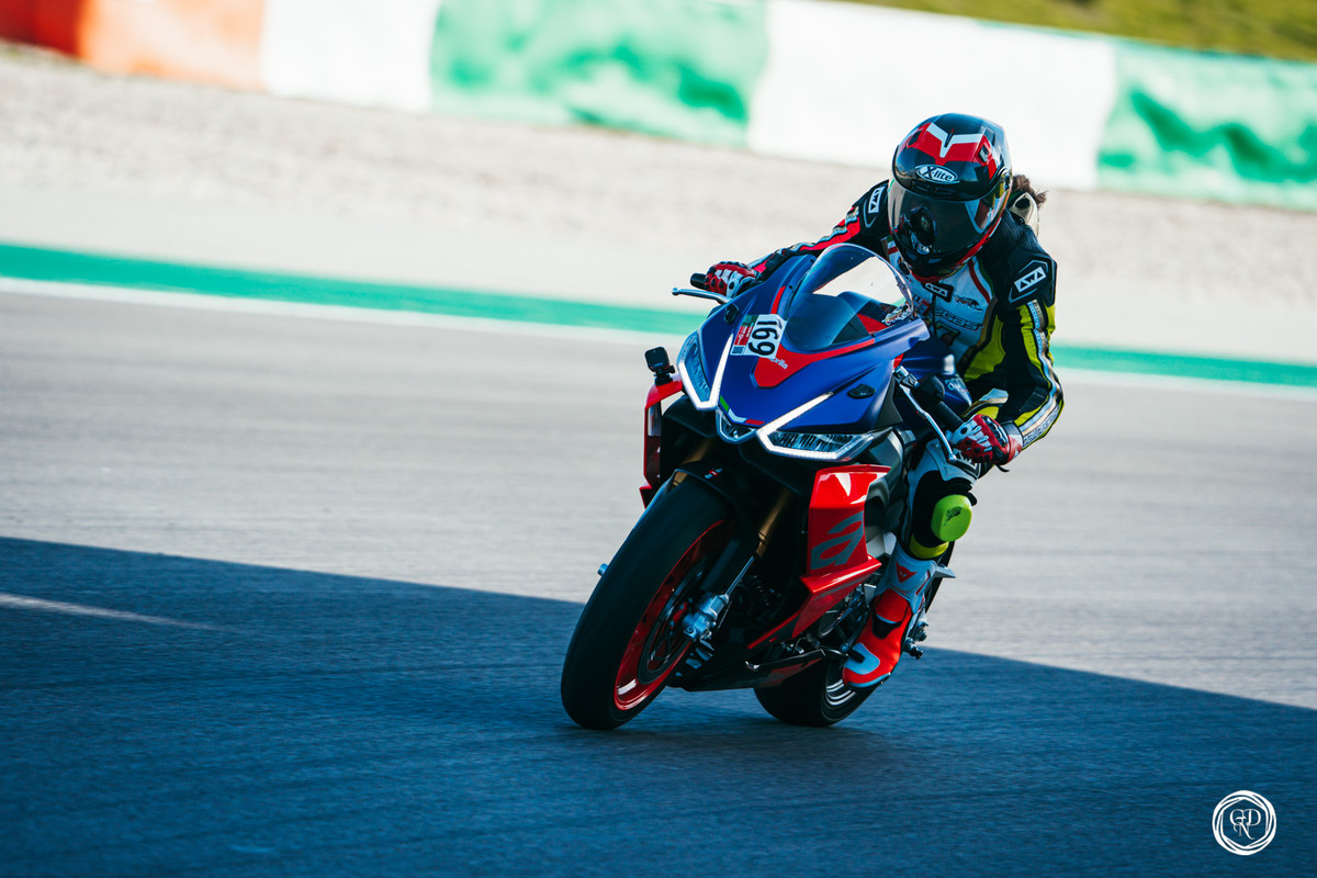 6DD157C2-FD47-4F17-94FA-80E9A03FDB52