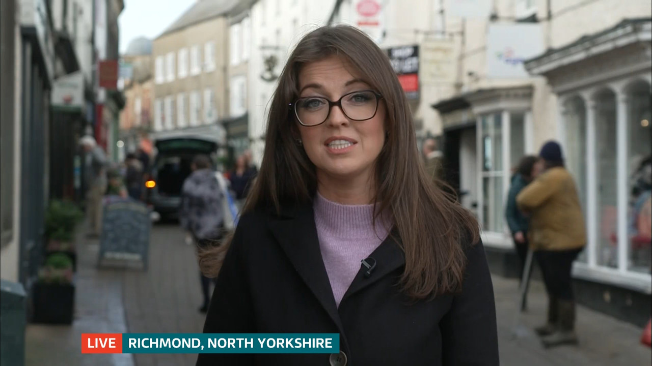 ITV Lunchtime News_20221024_13301355.ts_snapshot_19.18.458