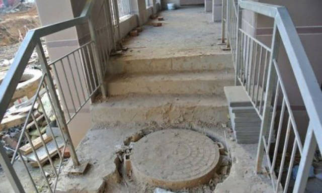 24 фото, наглядно показывающих заботу о людях по-нашему. Маразм наступает!