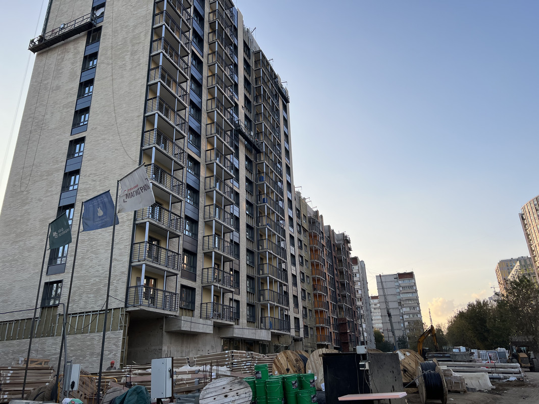 F51559B7-9BDE-4091-8DA6-A40628413703