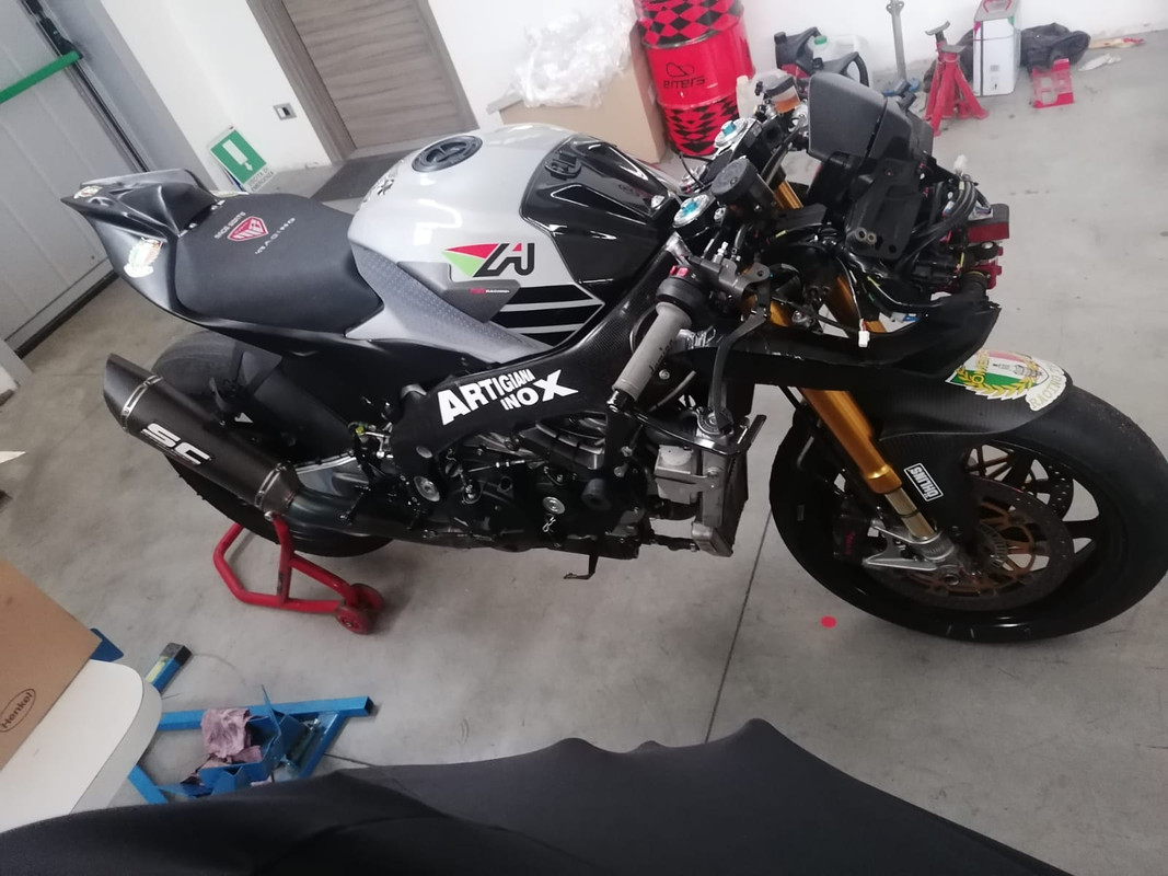 B47EAA6E-EE6D-4BB3-AEC3-C0BEE89F181A