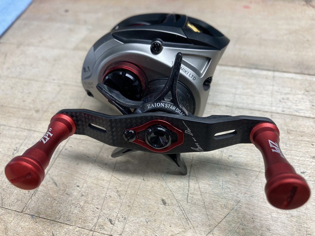 FS: Daiwa SV Light Limited 8.1 RH - TackleTour