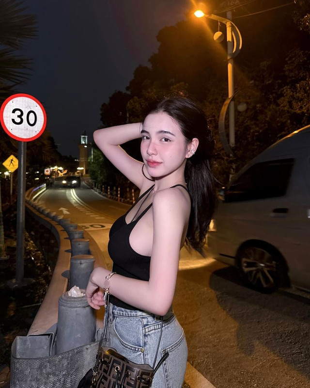 4ce98190-4bad-48b7-879f-ce206592ee0f