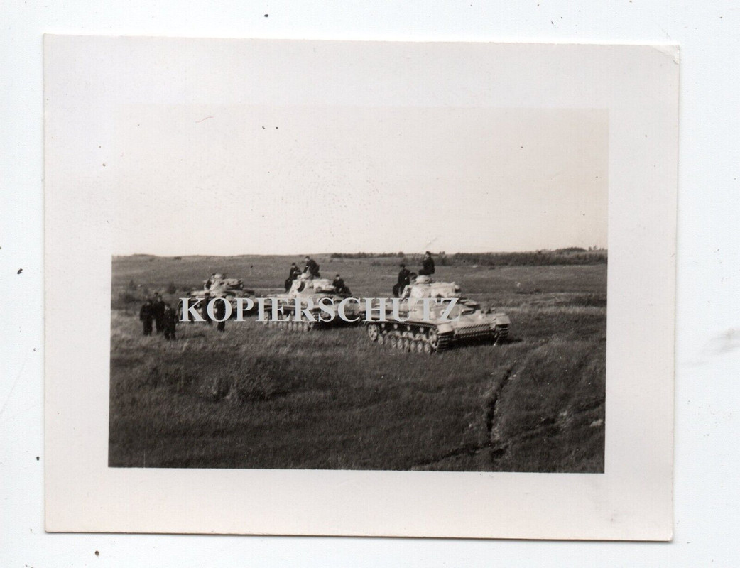 a28- Russland Panzer Rgt. 10 Stellung Panzer tank Sturmgeschütz SDkfz Soldat