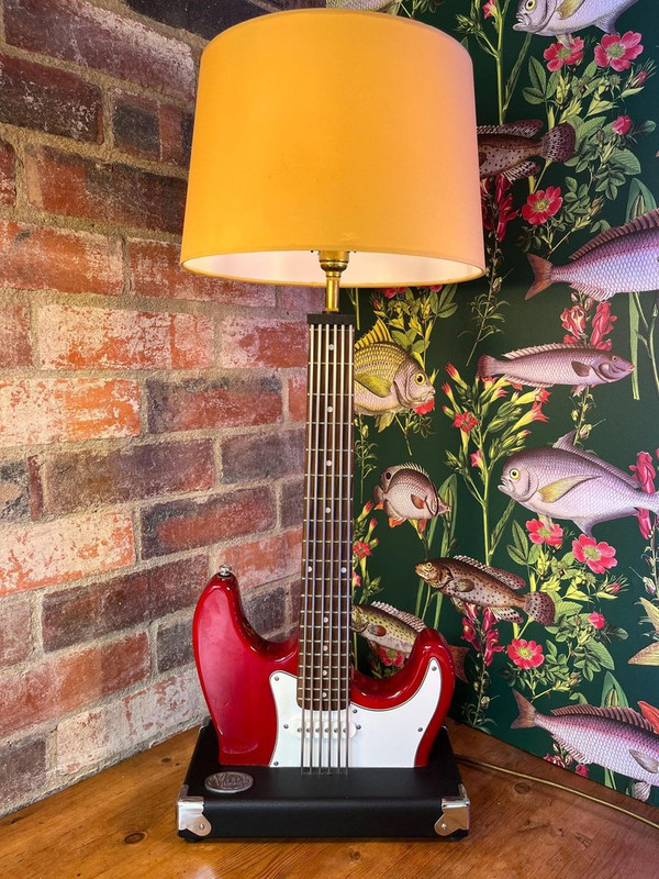 lamp-guitar1.jpg