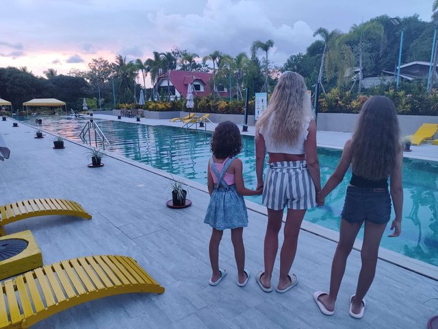 --DÍA 7 (17 junio): Vuelo Siargao - Camiguin - Un mes por Filipinas y Tailandia con niñas (2025) (5)