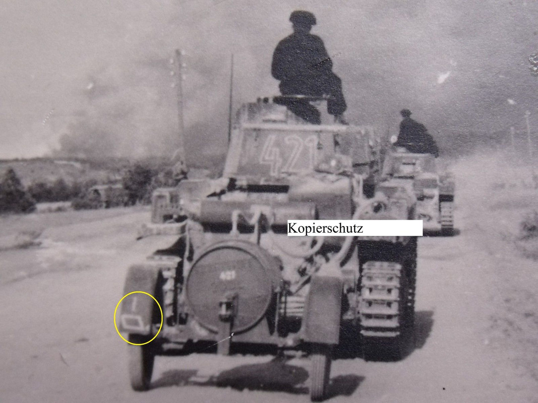 Panzer  - Kennung Nr. 421 - Anhänger1