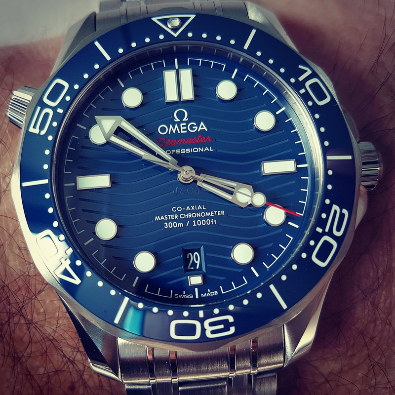 Ω Seamaster Professional Diver 300M Co-Axial Master Chronometer 42mm Cal. 8800 Blue (2)
