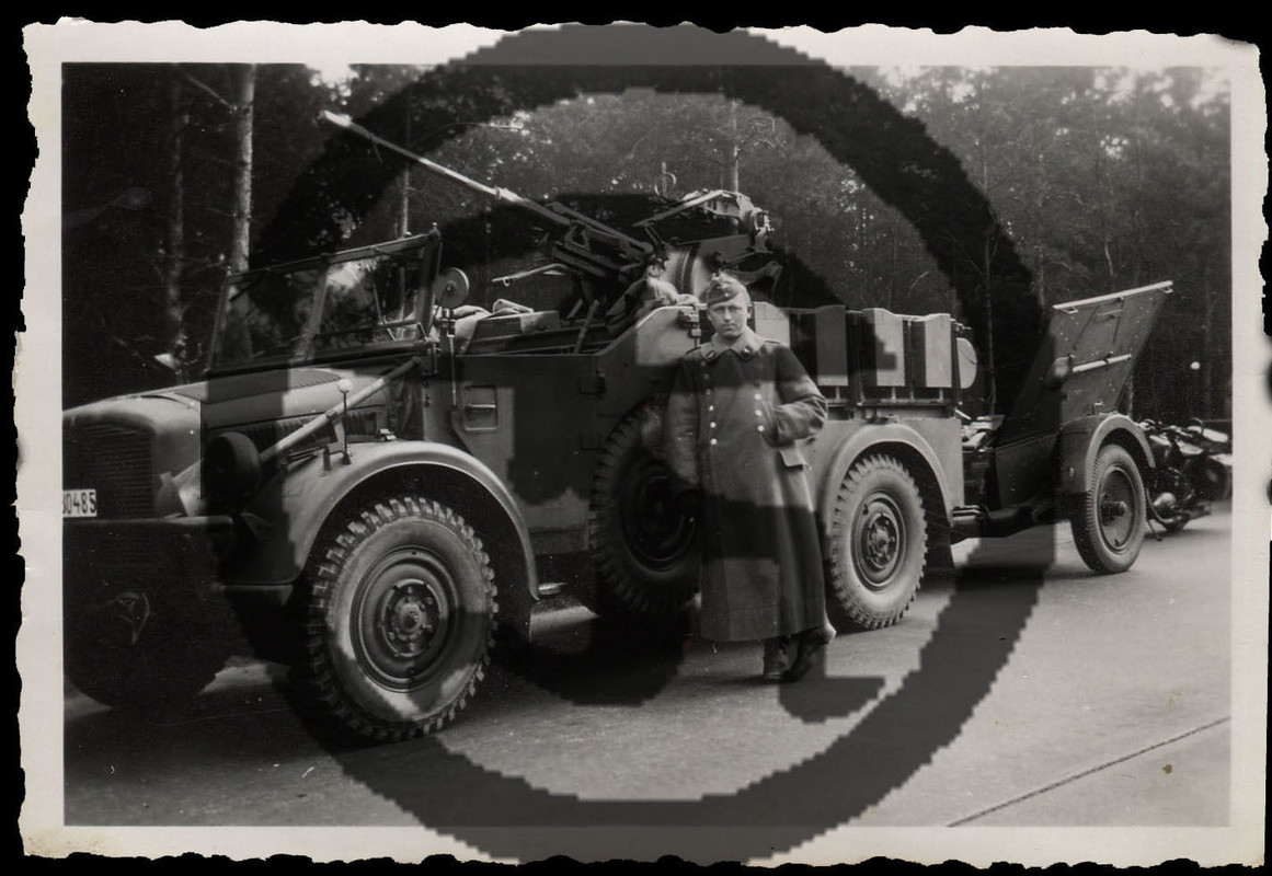 Selbstfahrlafette auf Einheitsfahrgestell II für