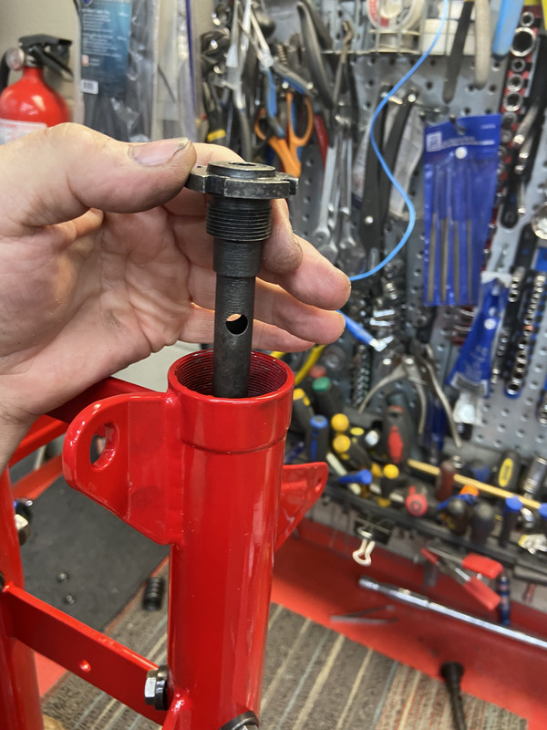 8DDFFE8F-4E53-4BF8-ACDA-CFF3C35CE8CD