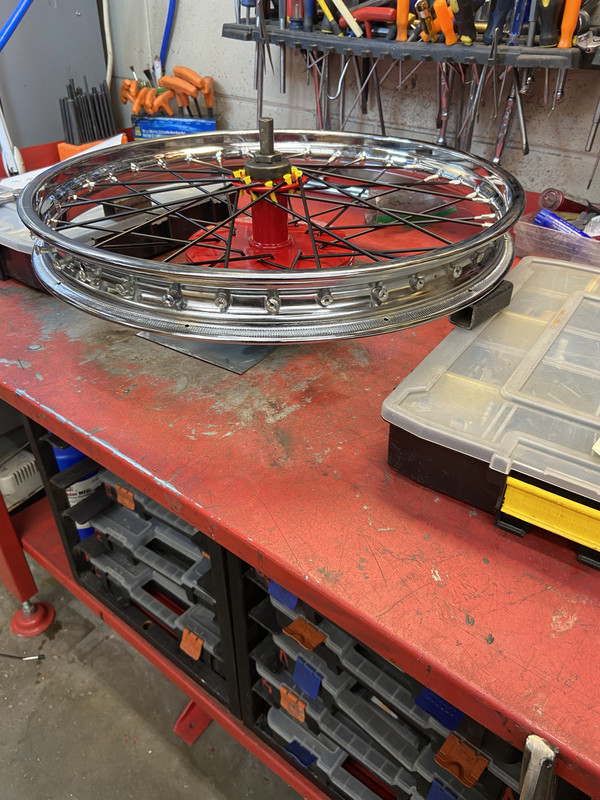 32B7C442-2CE0-4AA4-A5BC-04F06F841556