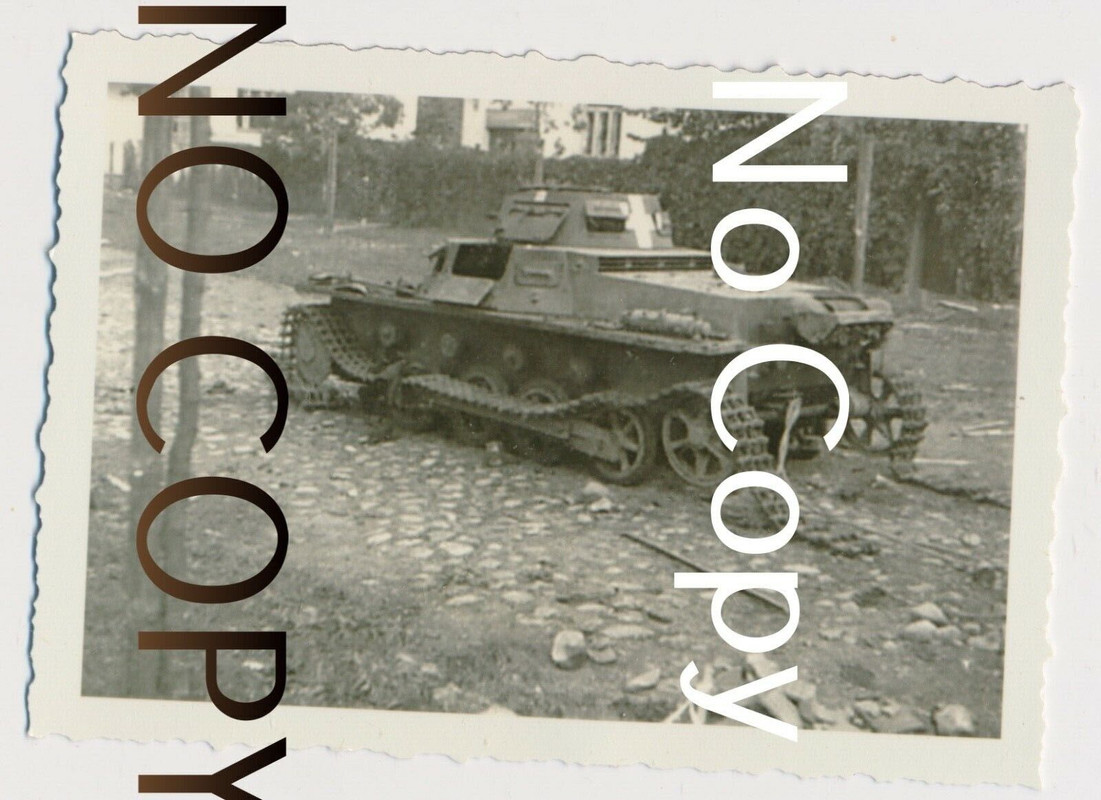 Foto WK 2 - Panzer der Wehrmacht zerstört #72