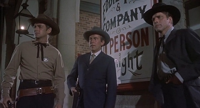 BING-RUSSELL-GUNFIGHT-OK-CORRAL-WHIT-BISSELL-4-A-FOTOR.jpg