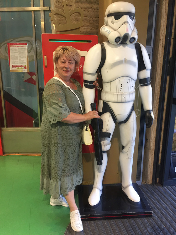 E251B8D6-4304-4486-A078-0DBB5938A8A6