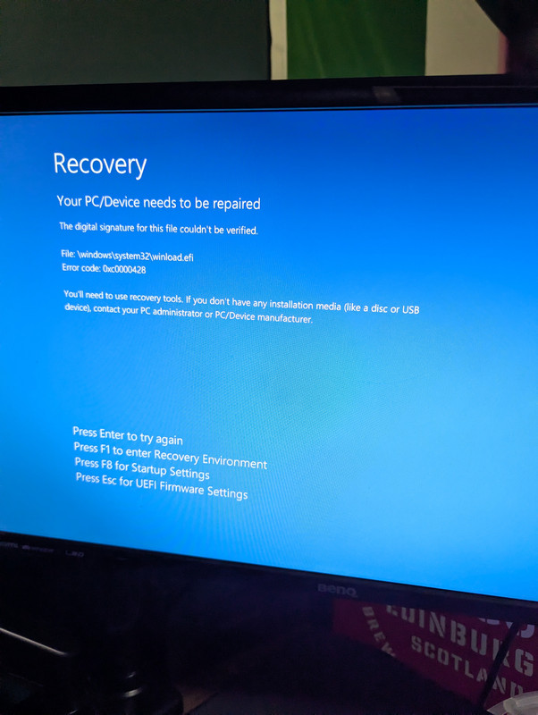 PXL 20251214 010228239