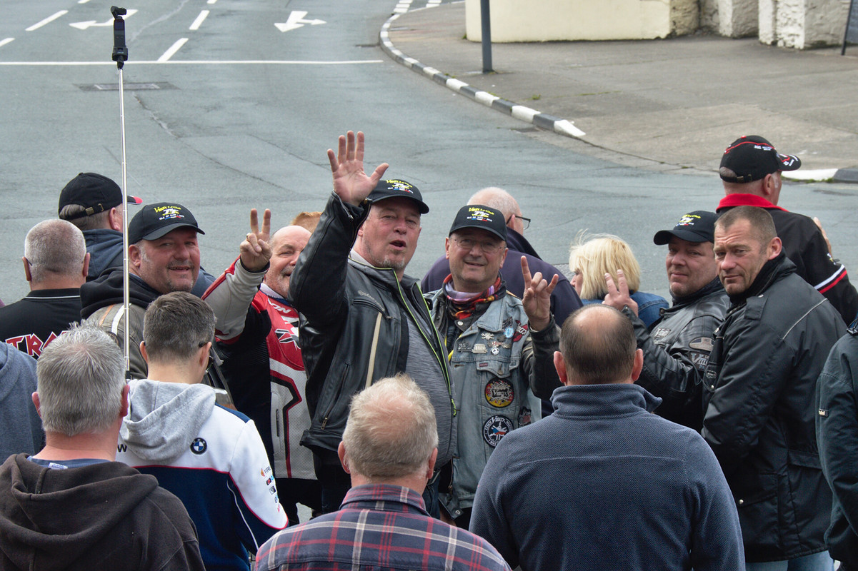 Vmax Tour 2019 au TT à l'île de Man R-DSC9712