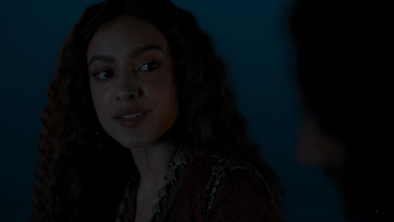 The.Empire.S01.1080p.HS.DSNP.mkv_snapshot_10.57_[2021.08.27_10.41.00]