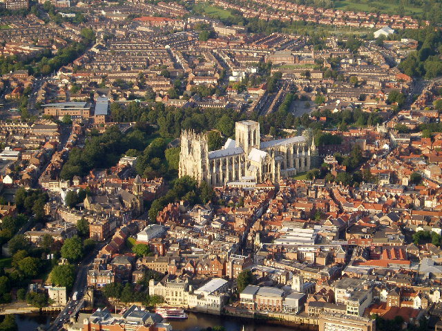 Denario de Septimivs Severvs. CONSECRATIO. Águila sobre orbe. Roma. York-Aerial-view