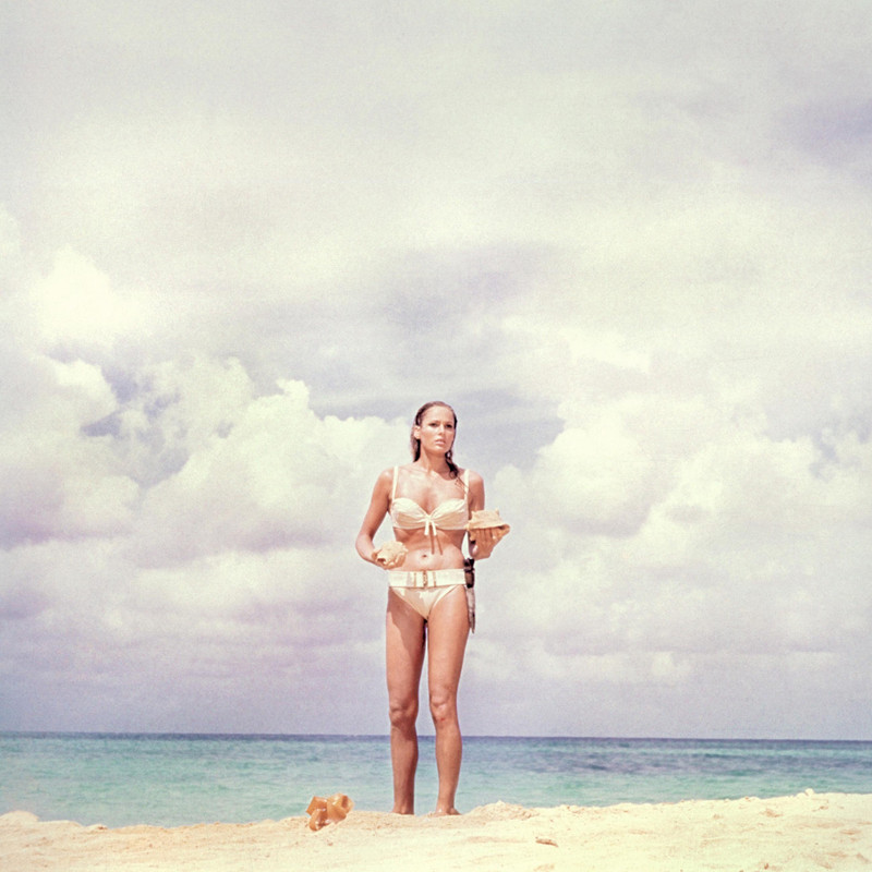 ursula_andress_c32