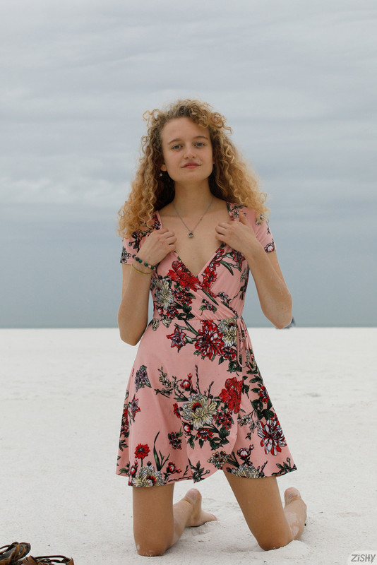 full_056_2205193629200717