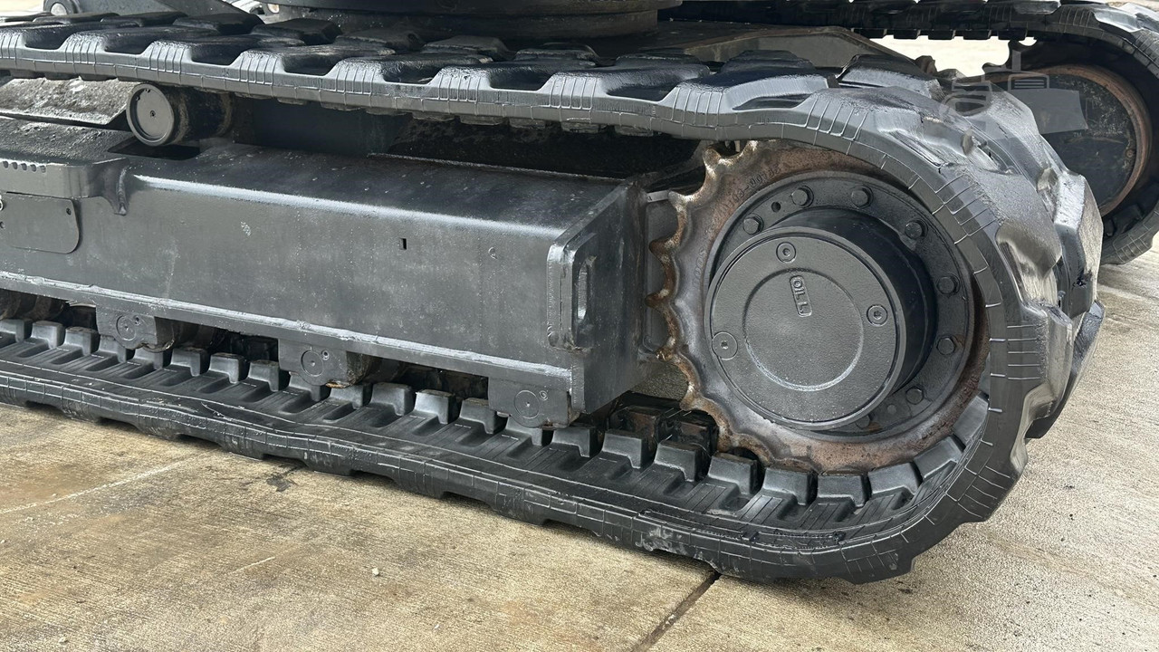 Vehicle thumbnail 11