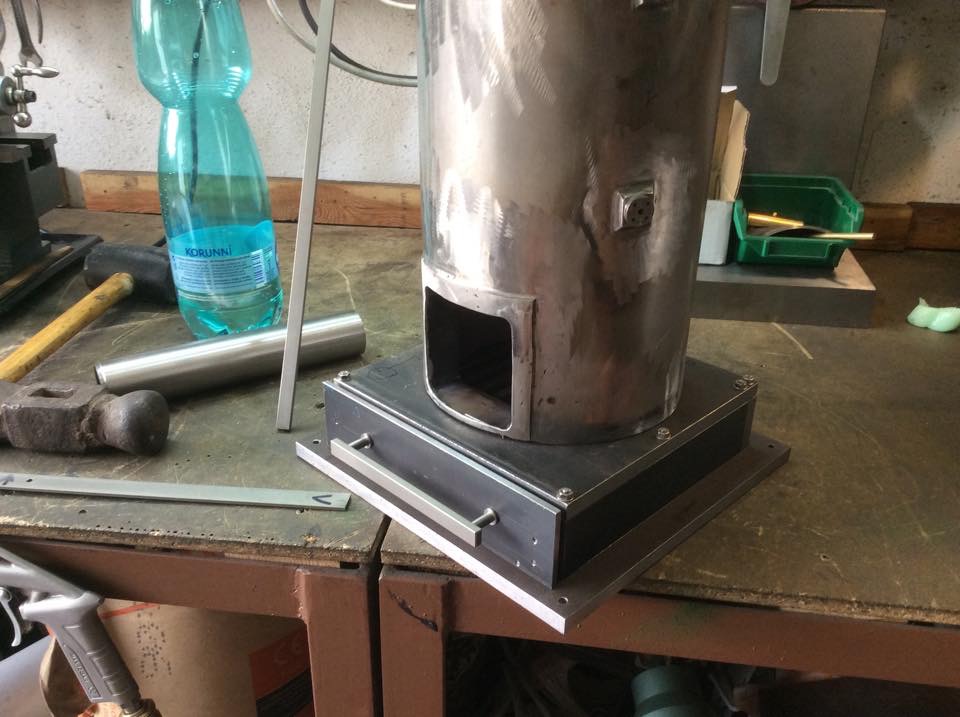 AAC31B7C-C16F-4424-8CB5-F148EE74FE7F