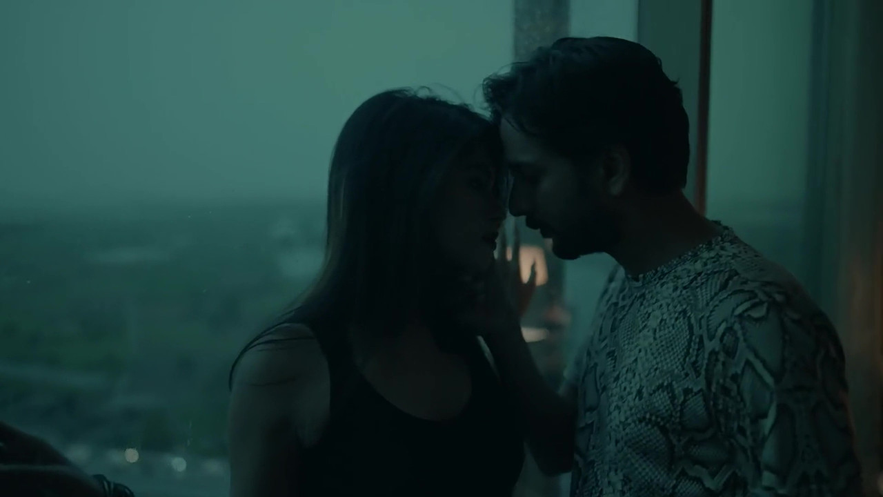 vlcsnap 2025 11 03 23h03m40s952