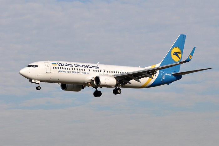 Maskapai Ukraine International Airlines (UIA) mengoperasikan penerbangan wisata di atas Pembangkit Listrik Tenaga Nuklir Chernobyl.