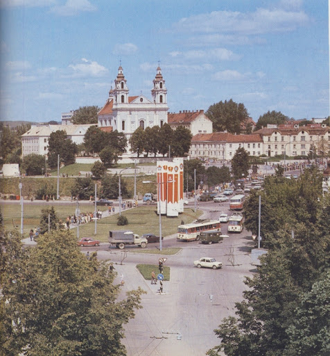 Lietuva YRA, nes ją po karo atstatė ir savo sunkiu darbu toliau kūrė šiandieniniai pensininkai