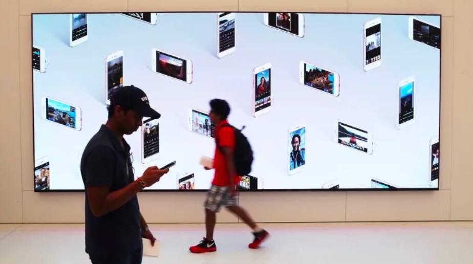 Acusan a Apple de interrogar y vigilar a personal en tienda de Nueva York