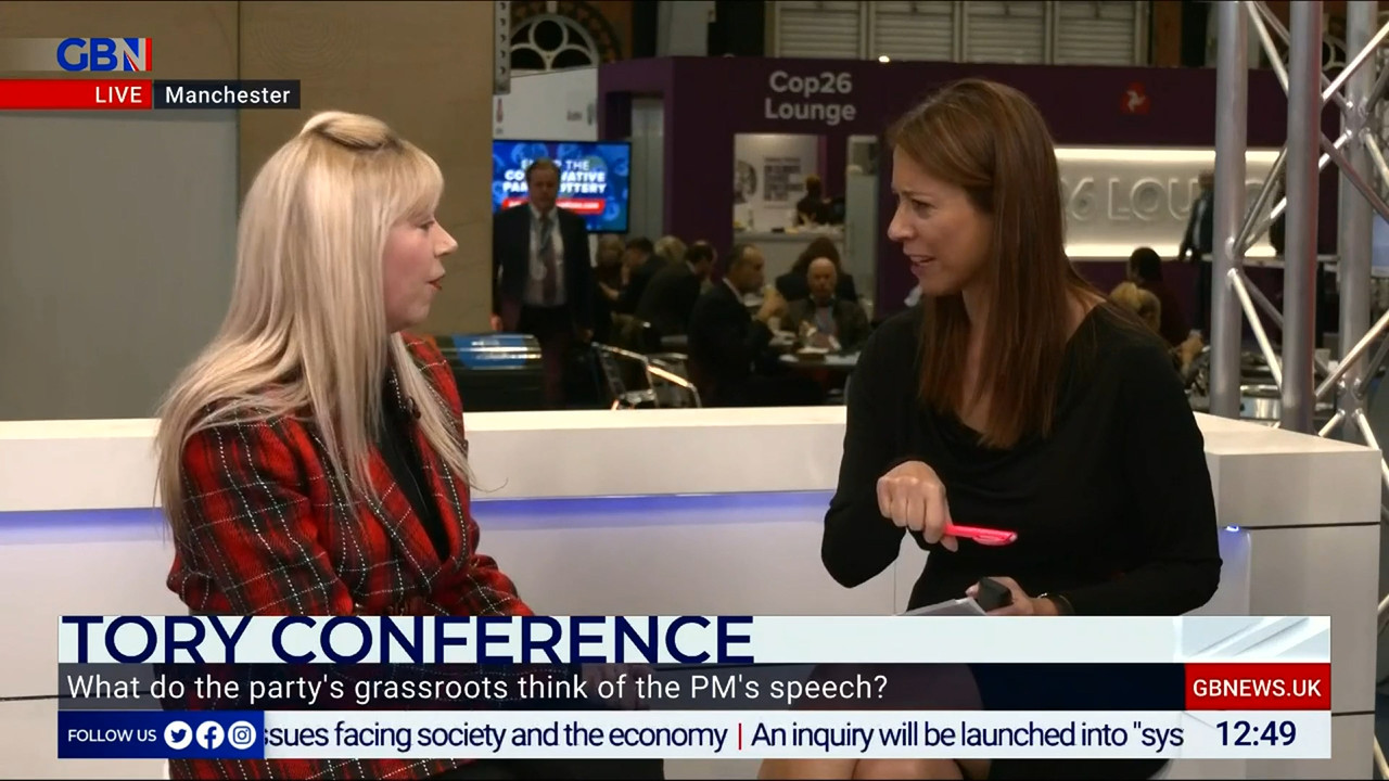 10.06 - 12.00.00 - The Briefing Lunchtime with Gloria De Piero. Your ....ts_snapshot_50.18.866
