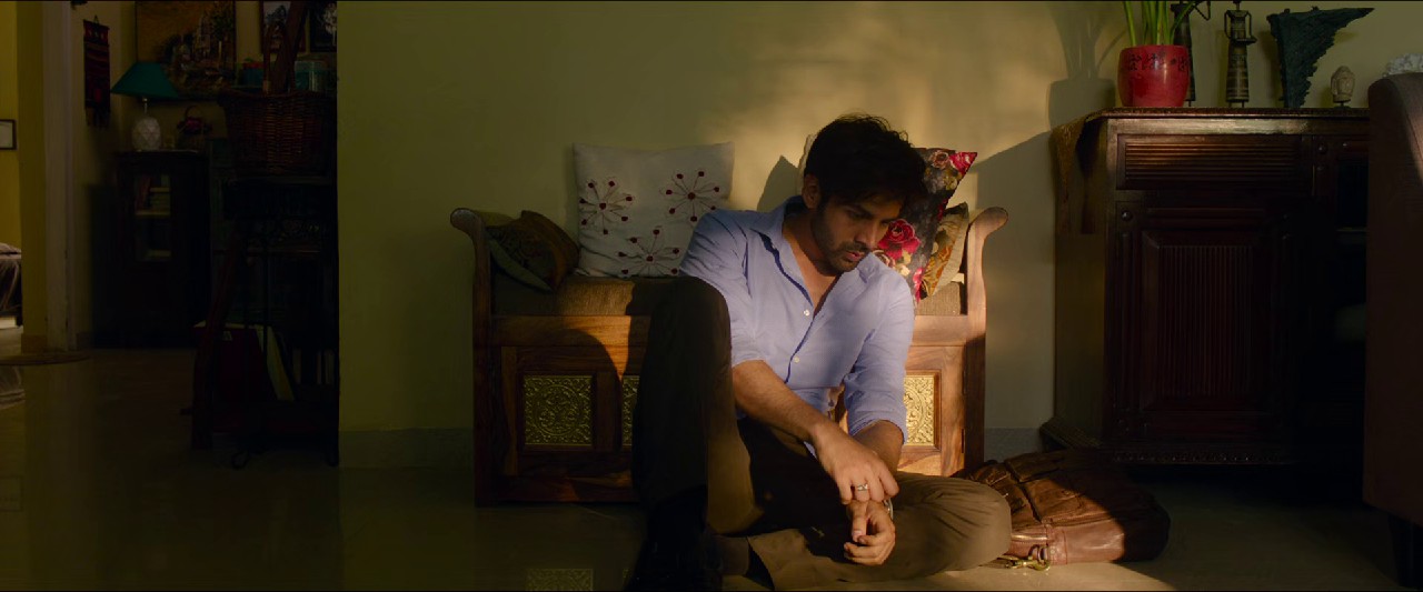 Pati-Patni-Aur-Woh-2019-AMZN-WEB-DL-Hindi-1080p-HEVC-DDP-5-1-ESub-mkv-0006