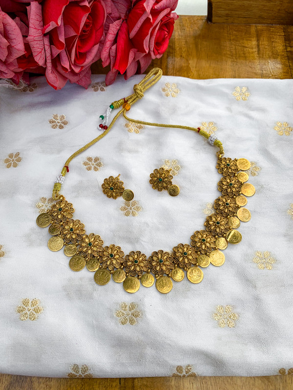 Kashu Mala with floral necklace (green and red)
