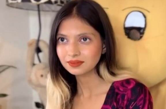 Roleplay Girl Boobs out Giving Handjob Blowjob with Full Face Clear Hindi Audio