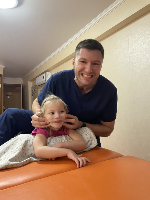 423F735A-72F6-41EE-B77B-7F1D0F2742C5