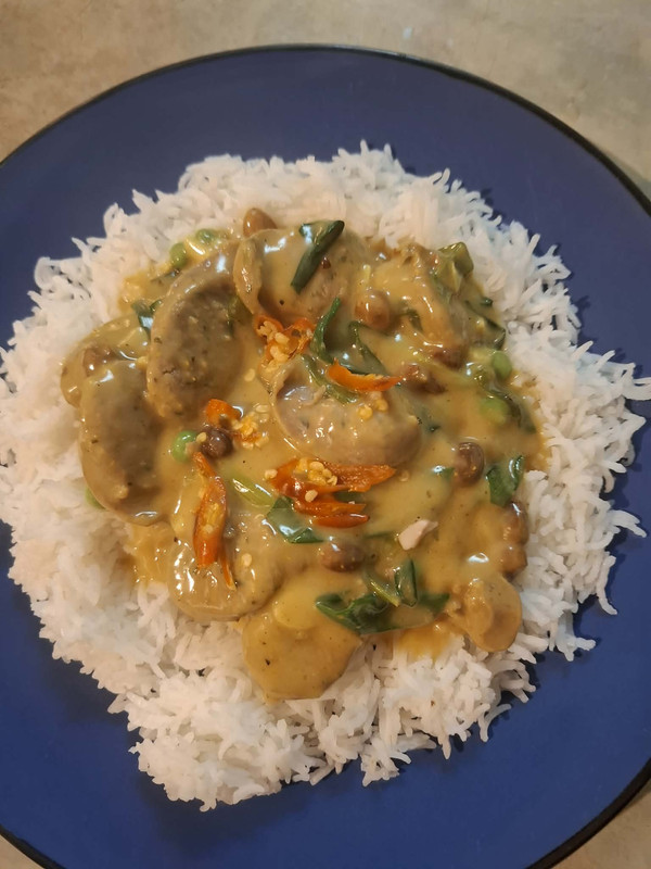 Sweet sausage curry