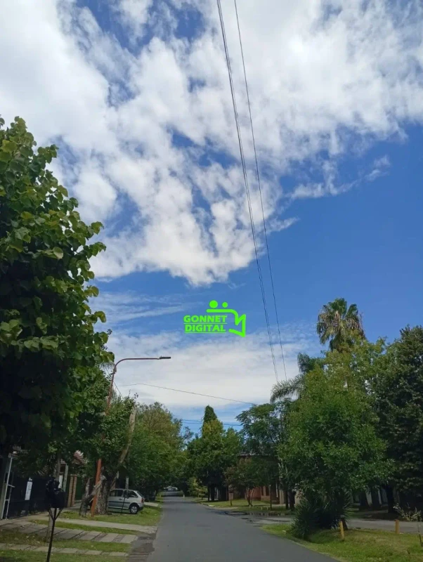 Pronóstico del clima en La Plata Pronóstico semanal del clima en La Plata con lluvias aisladas y descenso de temperaturas según el Servicio Meteorológico Nacional.