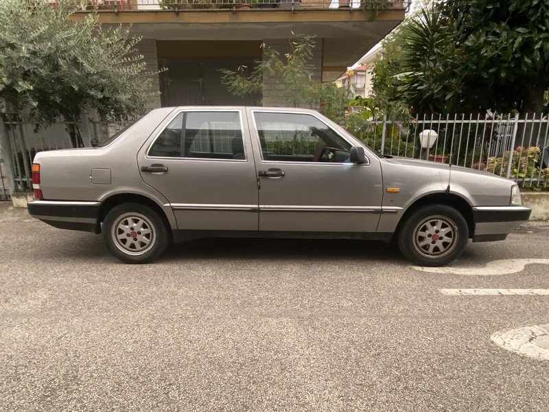 i.postimg.cc/3x35h6zj/Lancia-Thema-Turbo-FO58-foto3.jpg