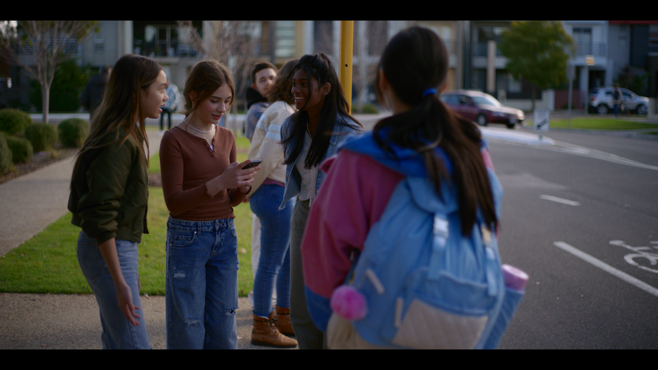 mpv-shot_Bring.Her.Back.2025.2160p.UHD.Hybrid.BDRemux.HDR10 .DV.HEVC-Нечипорук_00_02_25_0003