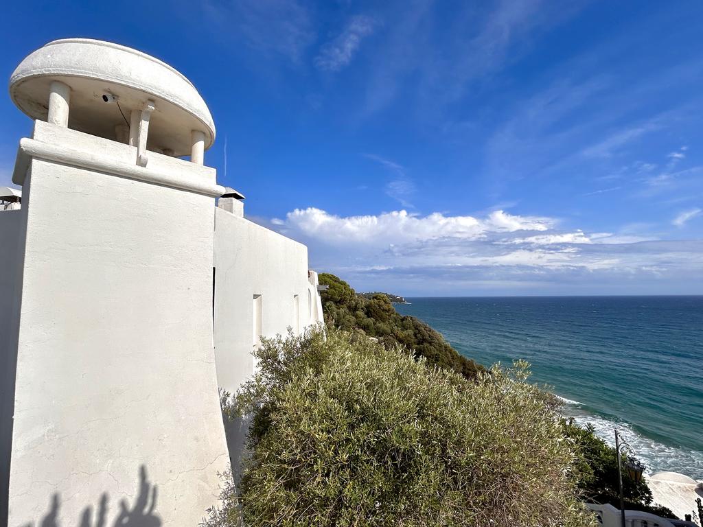 Жаркий сентябрь на побережье Тирренского моря. Жаркий сентябрь на побережье Тирренского моря.