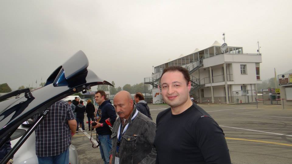 1377960_593784177346067_1590295031_n